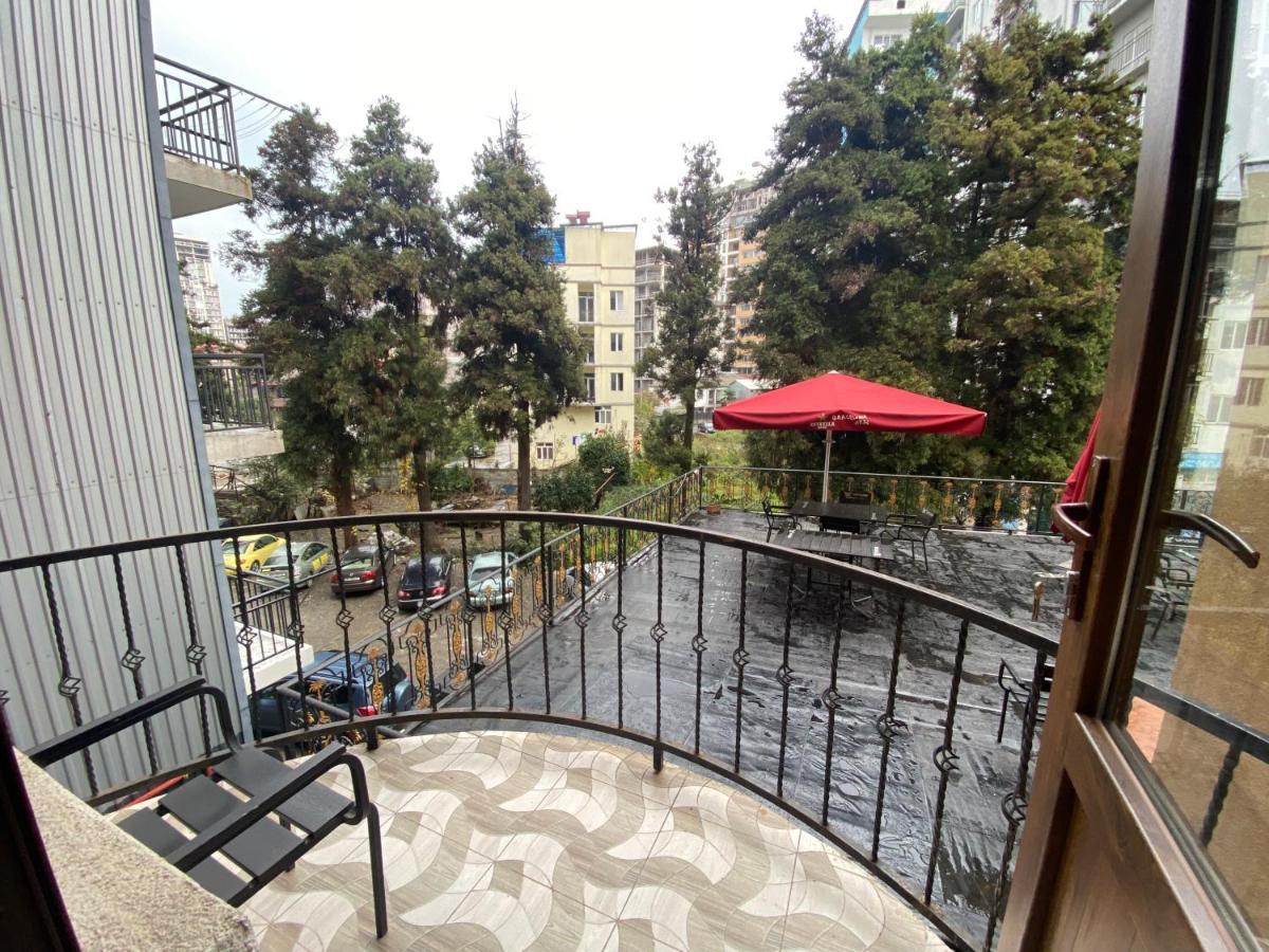Hotel My Rose Batumi Exterior foto